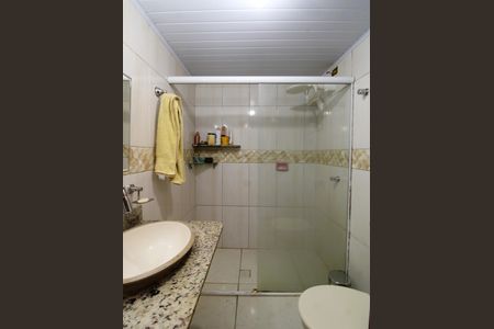 Casa à venda com 122m², 2 quartos e 2 vagasBanheiro