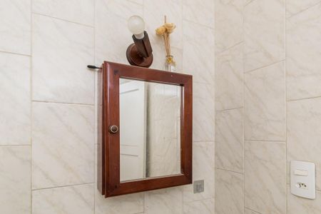 Apartamento à venda com 70m², 2 quartos e sem vagaBanheiro