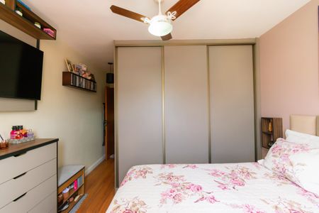 Casa de condomínio à venda com 76m², 2 quartos e 1 vagaSuíte 1