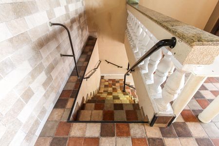 Casa à venda com 317m², 4 quartos e 8 vagas Casa à venda com 317m², 4 quartos e 8 vagasEscada - Área Gourmet