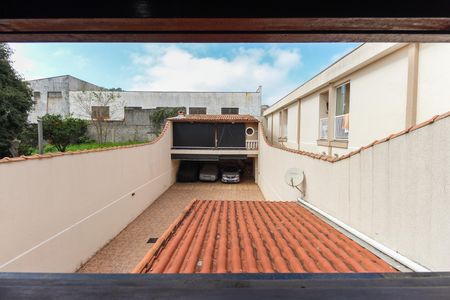 Casa à venda com 317m², 4 quartos e 8 vagas Casa à venda com 317m², 4 quartos e 8 vagasVista do Quarto 3