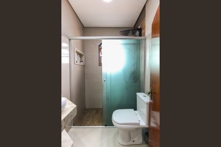 Casa à venda com 317m², 4 quartos e 8 vagas Casa à venda com 317m², 4 quartos e 8 vagasBanheiro Social