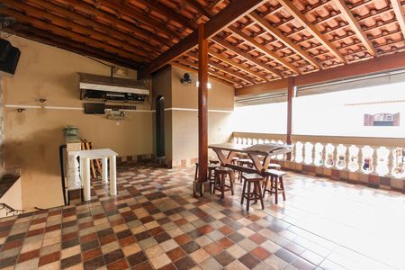 Casa à venda com 317m², 4 quartos e 8 vagas Casa à venda com 317m², 4 quartos e 8 vagasÁrea Gourmet