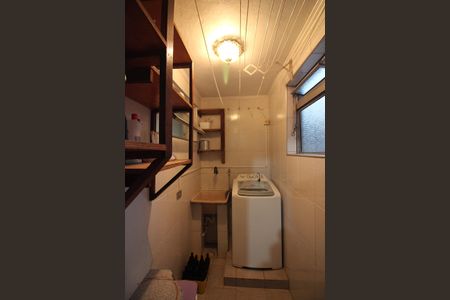 Apartamento à venda com 65m², 2 quartos e 1 vagaÁrea de Serviço