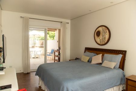 Casa à venda com 240m², 3 quartos e 1 vaga Casa à venda com 240m², 3 quartos e 1 vagaSuíte