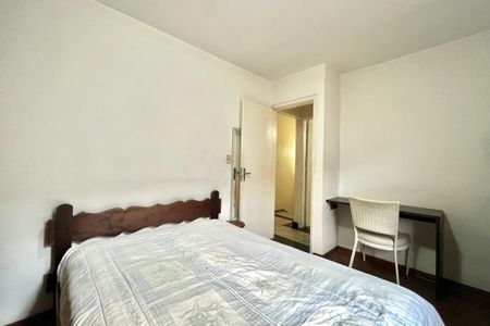 Casa à venda com 200m², 4 quartos e 2 vagas Casa à venda com 200m², 4 quartos e 2 vagasQuarto 2