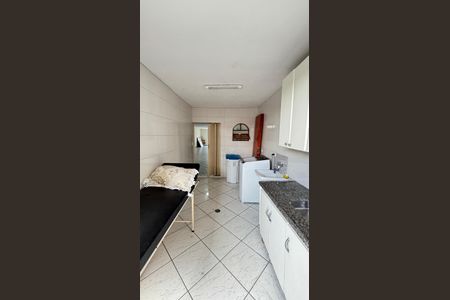 Casa à venda com 260m², 3 quartos e 5 vagas Casa à venda com 260m², 3 quartos e 5 vagasÁrea de Serviço
