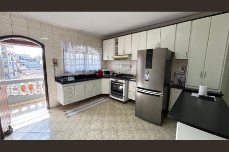Casa à venda com 260m², 3 quartos e 5 vagas Casa à venda com 260m², 3 quartos e 5 vagasCozinha