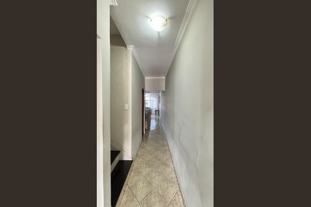 Casa à venda com 260m², 3 quartos e 5 vagas Casa à venda com 260m², 3 quartos e 5 vagasCorredor
