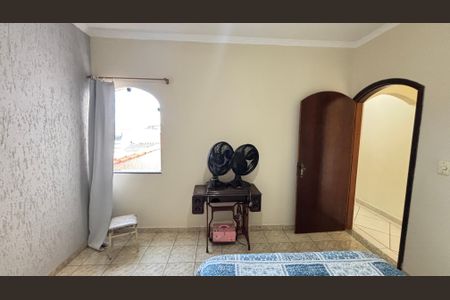 Casa à venda com 260m², 3 quartos e 5 vagas Casa à venda com 260m², 3 quartos e 5 vagasQuarto 1