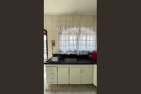 Casa à venda com 260m², 3 quartos e 5 vagas Casa à venda com 260m², 3 quartos e 5 vagasCozinha