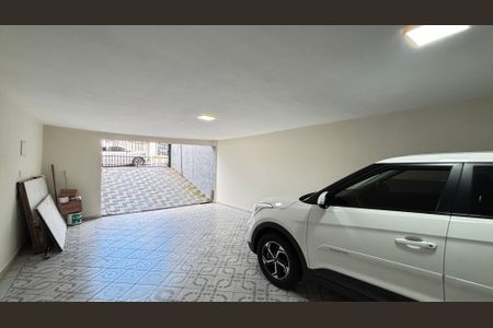 Casa à venda com 260m², 3 quartos e 5 vagas Casa à venda com 260m², 3 quartos e 5 vagasGaragem