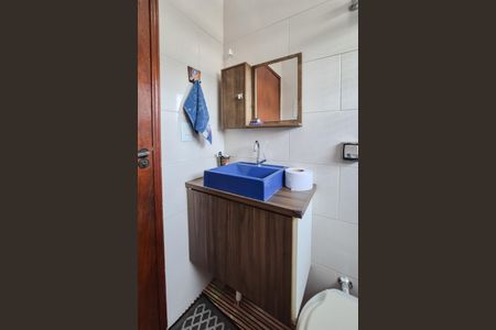 Casa à venda com 142m², 3 quartos e 2 vagasBanheiro Social