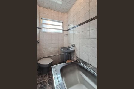 Casa à venda com 142m², 3 quartos e 2 vagasBanheiro da Suíte