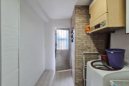 Casa à venda com 142m², 3 quartos e 2 vagasÁrea de Serviço