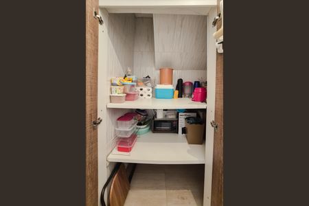 Casa à venda com 142m², 3 quartos e 2 vagasDespensa