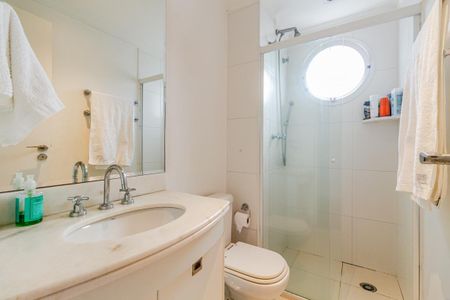 Apartamento para alugar com 168m², 4 quartos e 3 vagasBanheiro Social