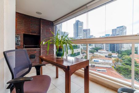 Apartamento para alugar com 168m², 4 quartos e 3 vagasVaranda
