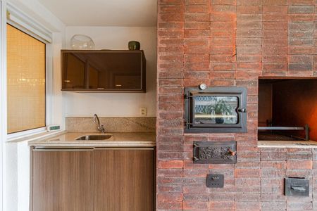 Apartamento para alugar com 168m², 4 quartos e 3 vagasVaranda