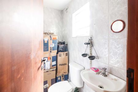 Casa à venda com 131m², 3 quartos e 3 vagas Casa à venda com 131m², 3 quartos e 3 vagasBanheiro de Serviço