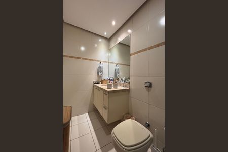 Apartamento à venda com 114m², 2 quartos e 2 vagas Apartamento à venda com 114m², 2 quartos e 2 vagasBanheiro social