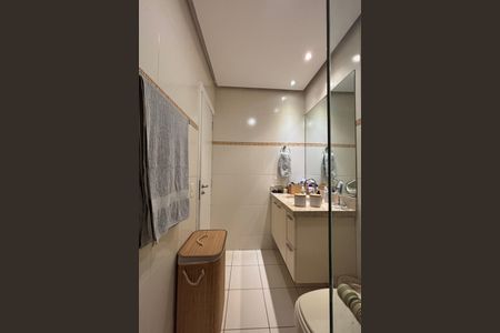 Apartamento à venda com 114m², 2 quartos e 2 vagas Apartamento à venda com 114m², 2 quartos e 2 vagasBanheiro social