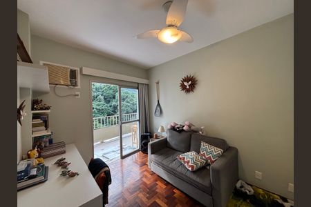 Apartamento à venda com 114m², 2 quartos e 2 vagas Apartamento à venda com 114m², 2 quartos e 2 vagasQuarto