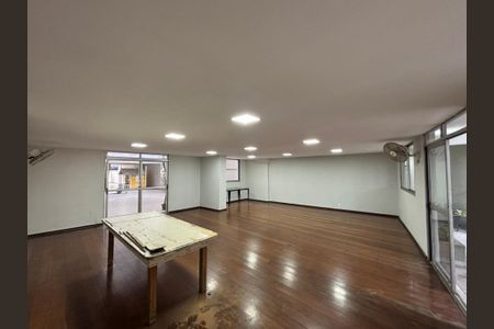 Apartamento à venda com 114m², 2 quartos e 2 vagas Apartamento à venda com 114m², 2 quartos e 2 vagasÁrea comum - salão de festas