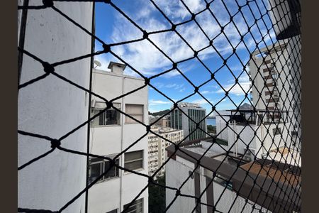 Apartamento à venda com 114m², 2 quartos e 2 vagas Apartamento à venda com 114m², 2 quartos e 2 vagasÁrea de serviço - vista