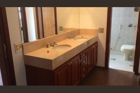 Apartamento à venda com 270m², 6 quartos e 4 vagas Apartamento à venda com 270m², 6 quartos e 4 vagasFoto 39