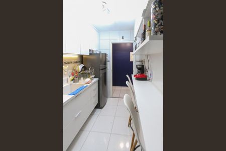 Apartamento à venda com 52m², 2 quartos e 1 vaga Apartamento à venda com 52m², 2 quartos e 1 vagaCozinha