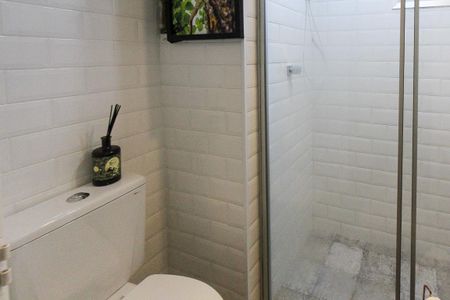 Apartamento à venda com 52m², 2 quartos e 1 vaga Apartamento à venda com 52m², 2 quartos e 1 vagaBanheiro