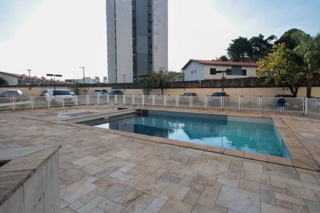 Apartamento à venda com 52m², 2 quartos e 1 vaga Apartamento à venda com 52m², 2 quartos e 1 vagaÁrea comum - Piscina