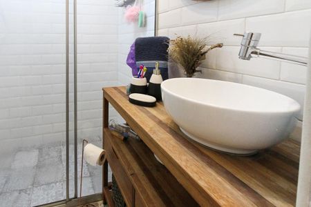 Apartamento à venda com 52m², 2 quartos e 1 vaga Apartamento à venda com 52m², 2 quartos e 1 vagaBanheiro