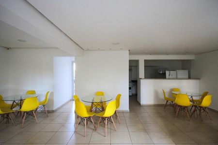 Apartamento à venda com 52m², 2 quartos e 1 vaga Apartamento à venda com 52m², 2 quartos e 1 vagaÁrea comum - Salão de festas