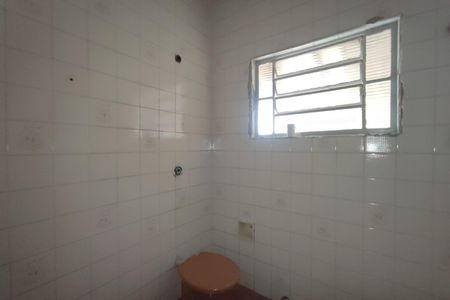 Casa à venda com 140m², 3 quartos e 1 vagaBanheiro