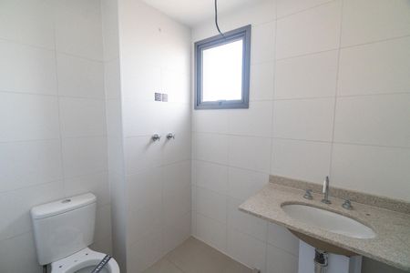 Apartamento à venda com 133m², 4 quartos e 2 vagas Apartamento à venda com 133m², 4 quartos e 2 vagasBanheiro Social