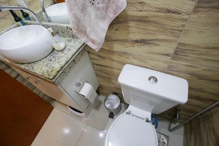 Casa de condomínio à venda com 120m², 4 quartos e 1 vaga Casa de condomínio à venda com 120m², 4 quartos e 1 vagaLavabo