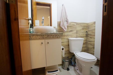Casa de condomínio à venda com 120m², 4 quartos e 1 vaga Casa de condomínio à venda com 120m², 4 quartos e 1 vagaLavabo