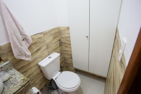 Casa de condomínio à venda com 120m², 4 quartos e 1 vaga Casa de condomínio à venda com 120m², 4 quartos e 1 vagaLavabo