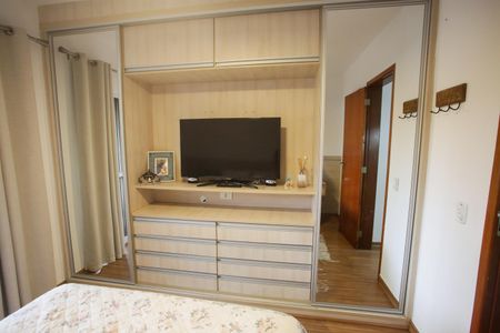 Casa de condomínio à venda com 120m², 4 quartos e 1 vaga Casa de condomínio à venda com 120m², 4 quartos e 1 vagaSuíte 1