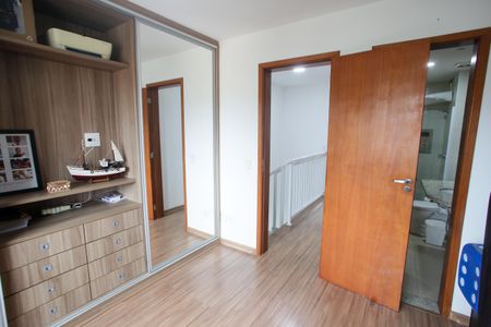 Casa de condomínio à venda com 120m², 4 quartos e 1 vaga Casa de condomínio à venda com 120m², 4 quartos e 1 vagaSuíte 2