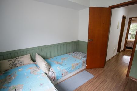 Casa de condomínio à venda com 120m², 4 quartos e 1 vaga Casa de condomínio à venda com 120m², 4 quartos e 1 vagaQuarto 2