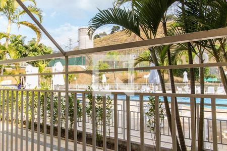 Casa à venda com 170m², 3 quartos e 2 vagas Casa à venda com 170m², 3 quartos e 2 vagasPiscina