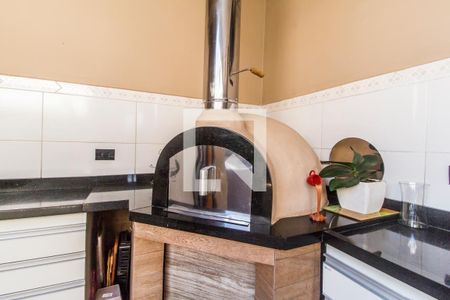 Casa à venda com 170m², 3 quartos e 2 vagas Casa à venda com 170m², 3 quartos e 2 vagasArea comum