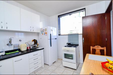 Apartamento à venda com 118m², 3 quartos e 2 vagasCozinha