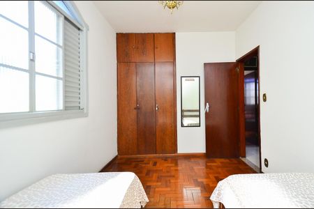 Apartamento à venda com 118m², 3 quartos e 2 vagasQuarto 1