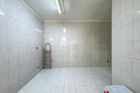 Casa à venda com 270m², 3 quartos e 4 vagas Casa à venda com 270m², 3 quartos e 4 vagasEdícula