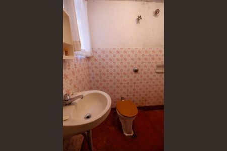 Casa à venda com 600m², 1 quarto e 7 vagasBanheiro