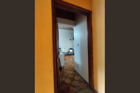 Casa à venda com 440m², 5 quartos e 4 vagas Casa à venda com 440m², 5 quartos e 4 vagasÁrea Externa
